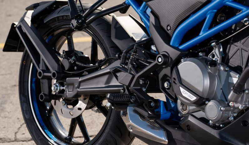 
								CF MOTO NK300 2023 – Excelente estado | 7.000 km completo									