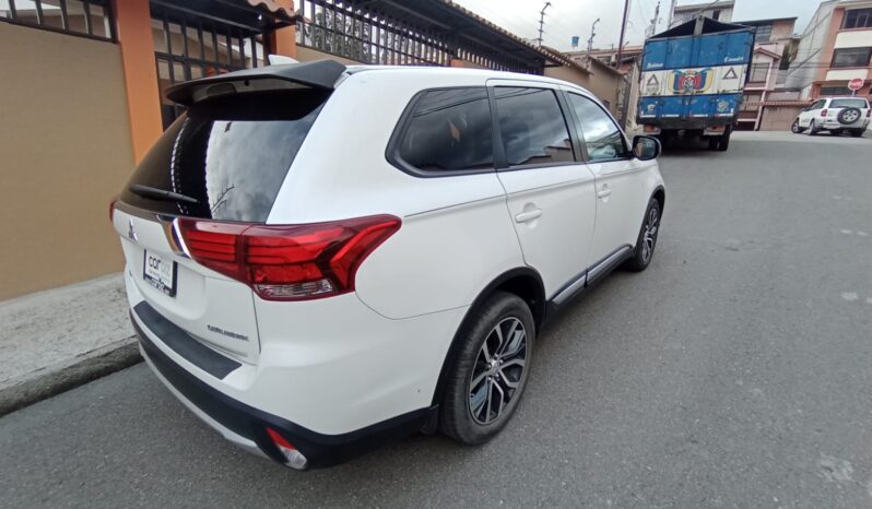 
								2017 Mitsubishi Outlander solo 16000km completo									